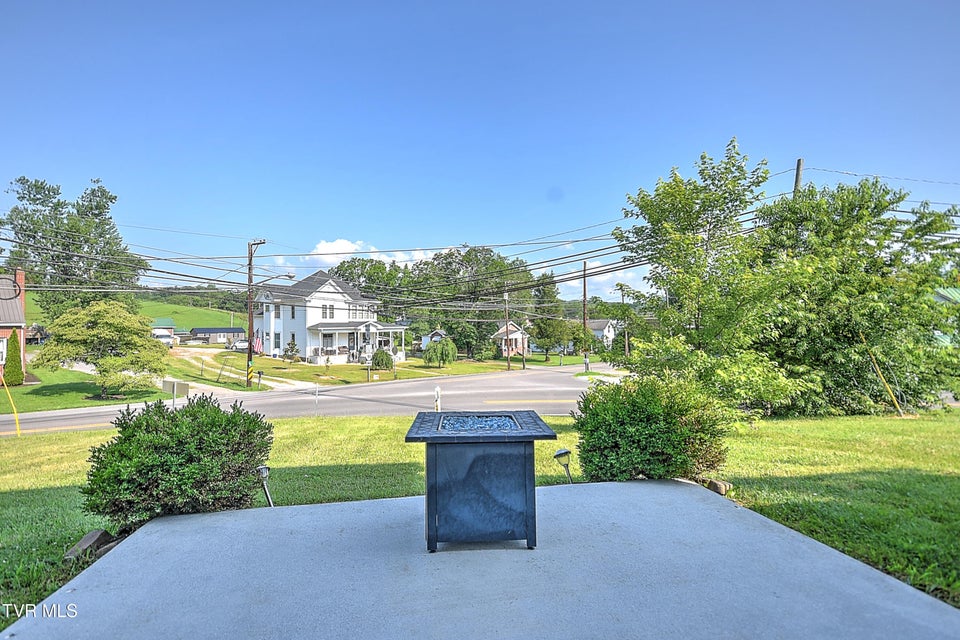Photo #44: 517 Glade Street
