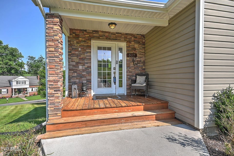 Photo #51: 517 Glade Street
