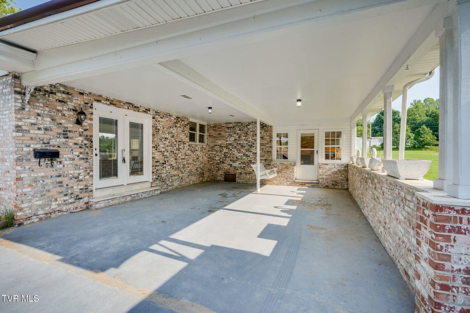 Photo #25: 312 Packing House Road