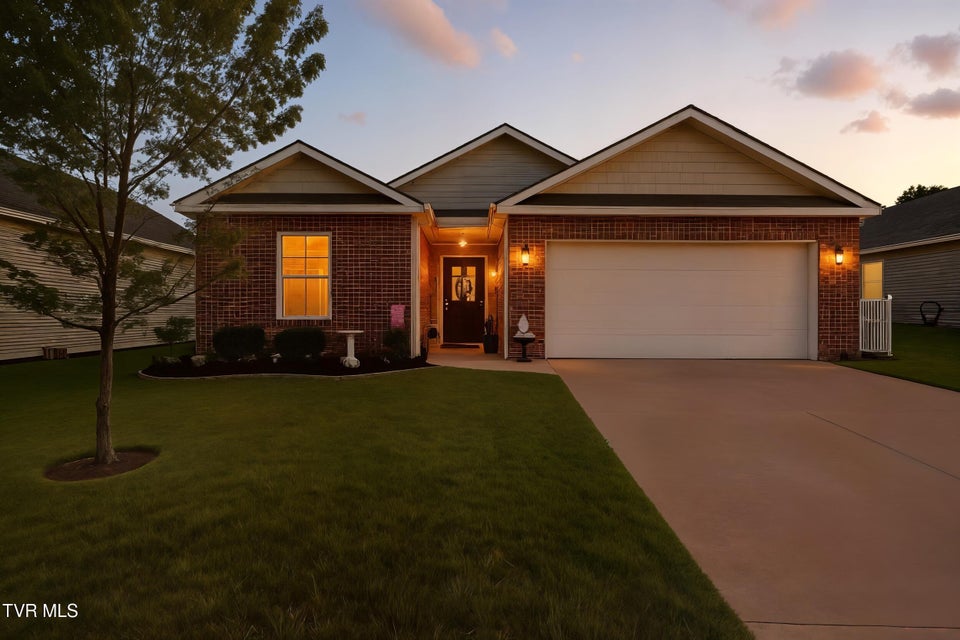 Photo #2: 3145 Phillips Way