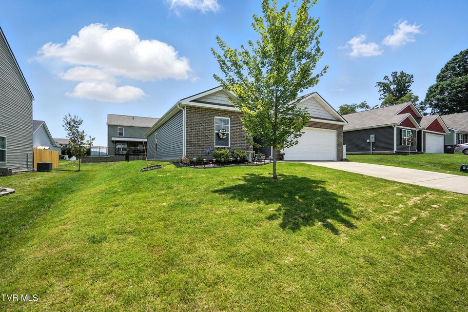 Photo #4: 3145 Phillips Way