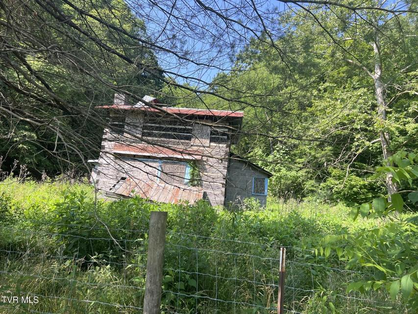 Photo #3: 5742 Coeburn Road