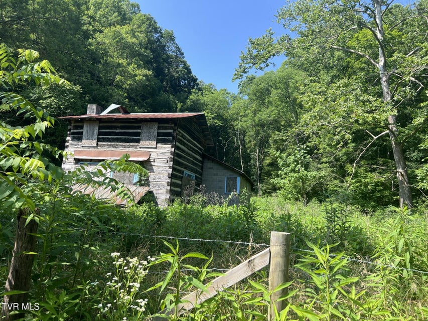 Photo #7: 5742 Coeburn Road