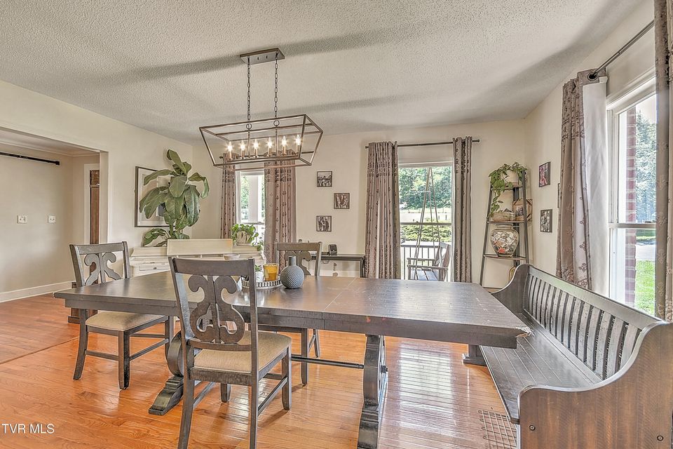 Photo #9: 22643 Twin Oaks Road