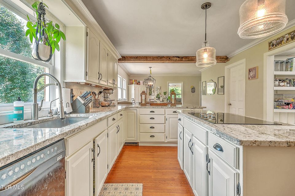 Photo #13: 22643 Twin Oaks Road