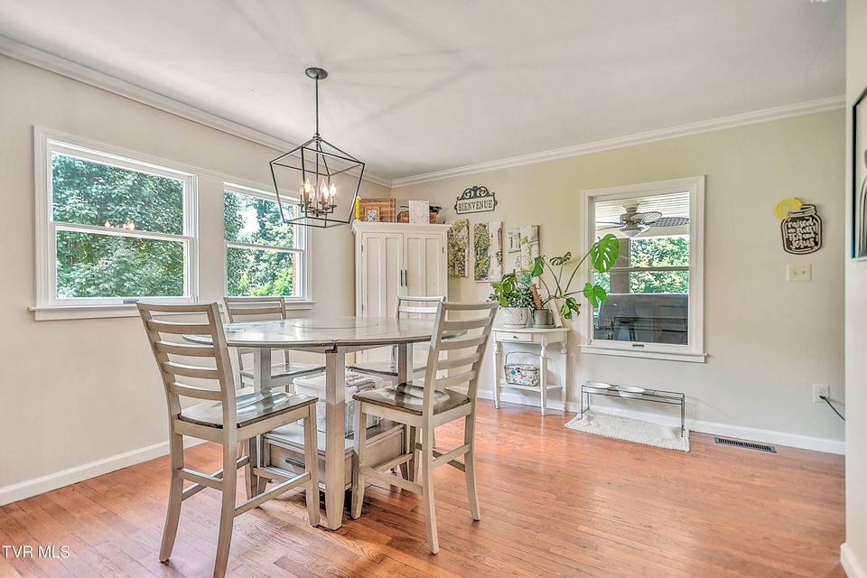Photo #18: 22643 Twin Oaks Road