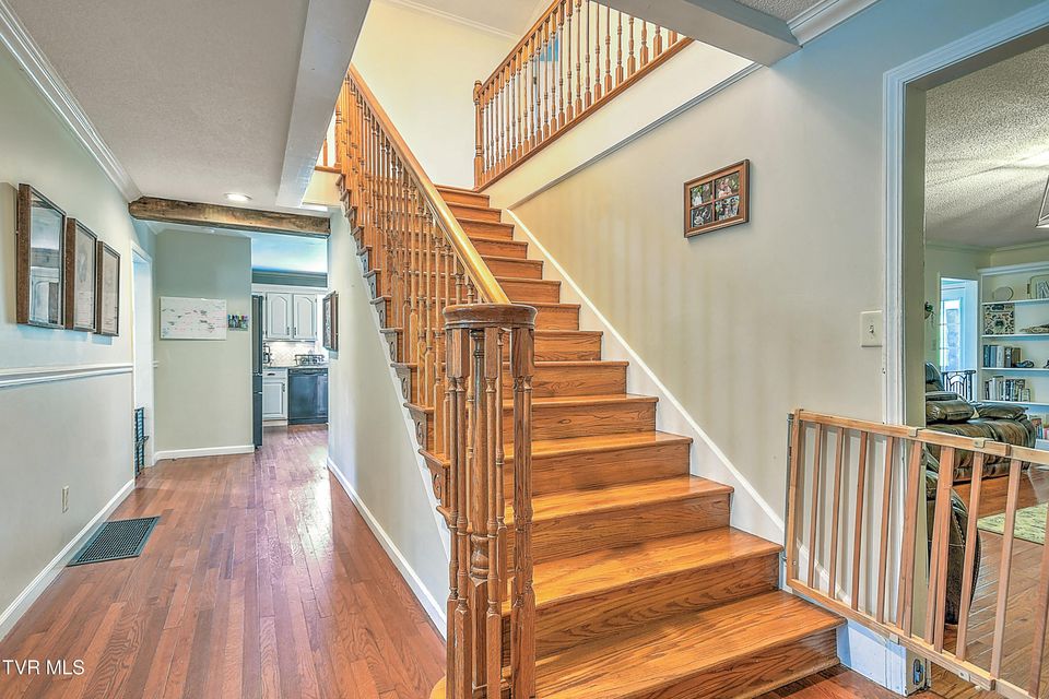 Photo #27: 22643 Twin Oaks Road