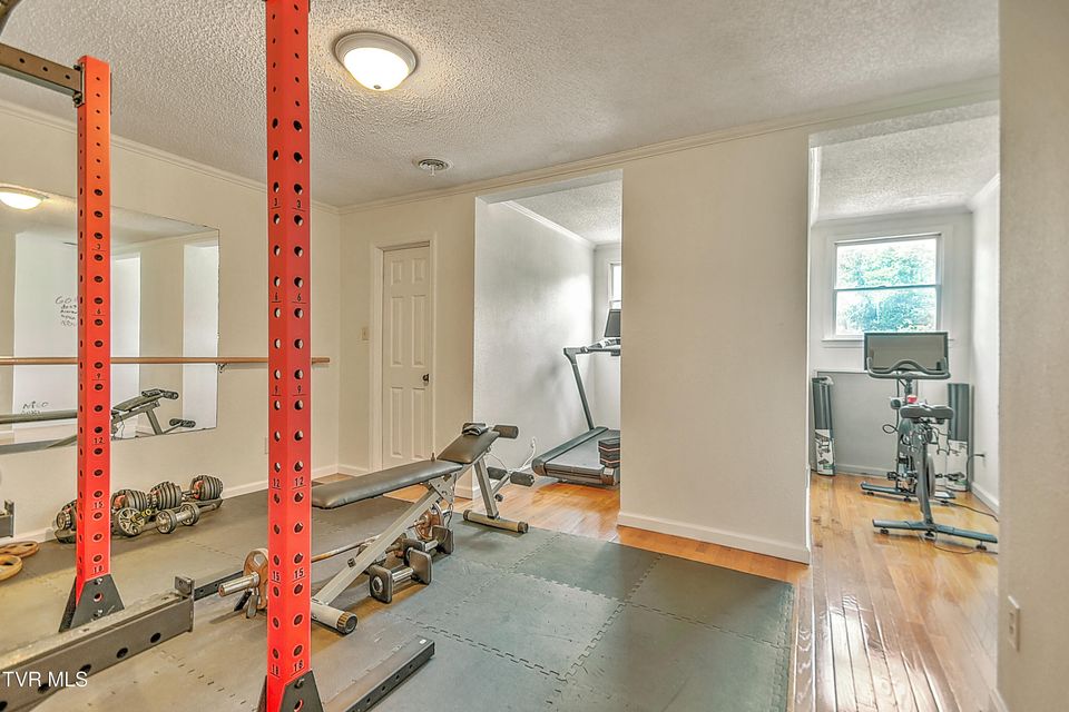 Photo #42: 22643 Twin Oaks Road