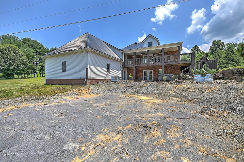 Photo #63: 22643 Twin Oaks Road