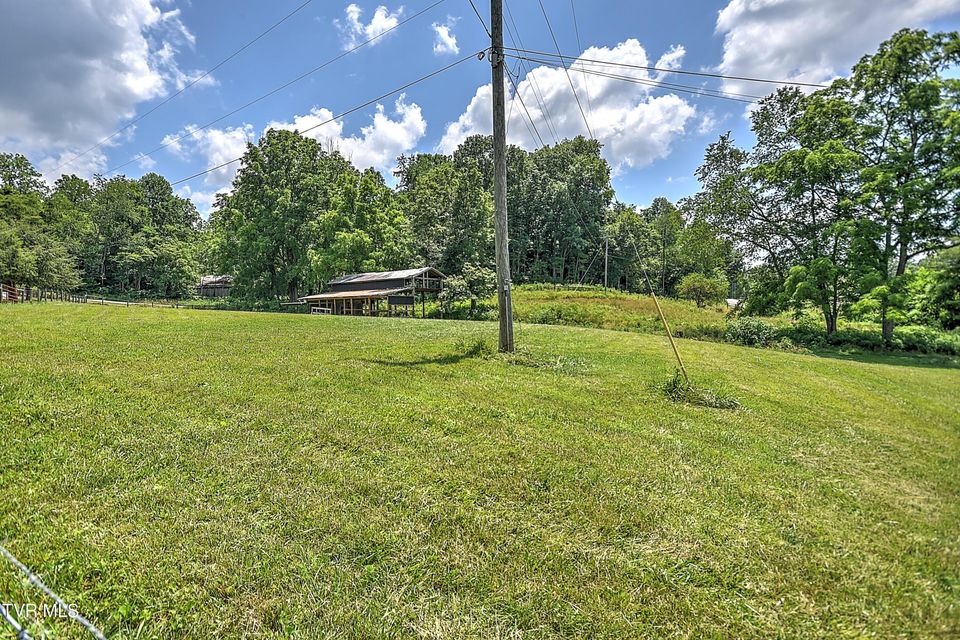 Photo #65: 22643 Twin Oaks Road