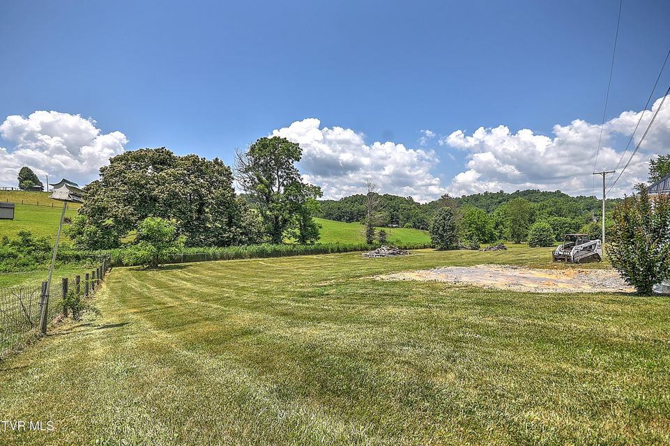 Photo #66: 22643 Twin Oaks Road
