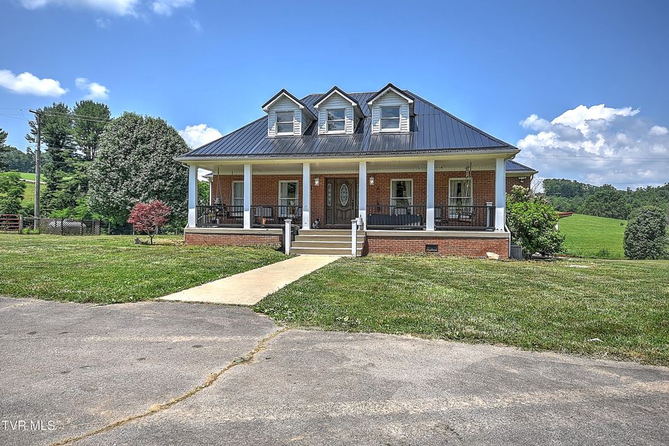 Photo #67: 22643 Twin Oaks Road