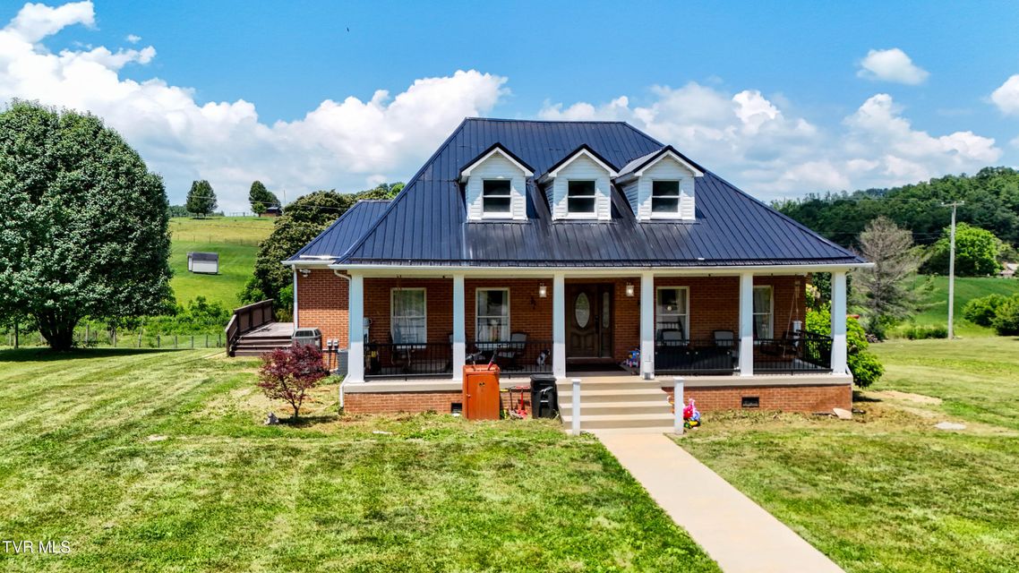 Photo #81: 22643 Twin Oaks Road