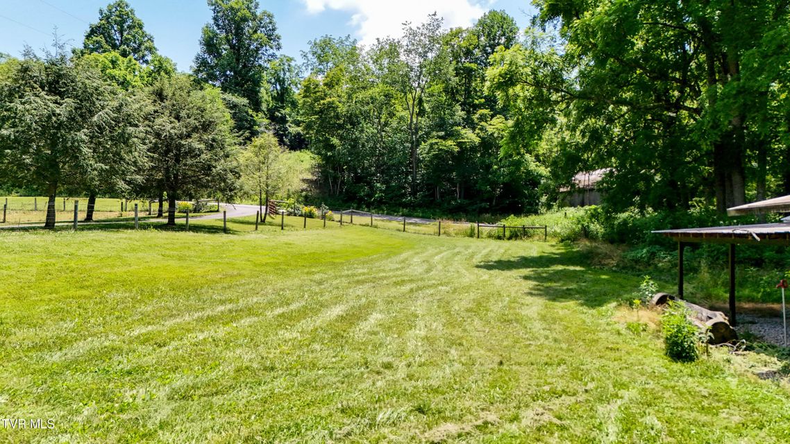 Photo #87: 22643 Twin Oaks Road