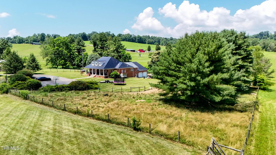 Photo #89: 22643 Twin Oaks Road