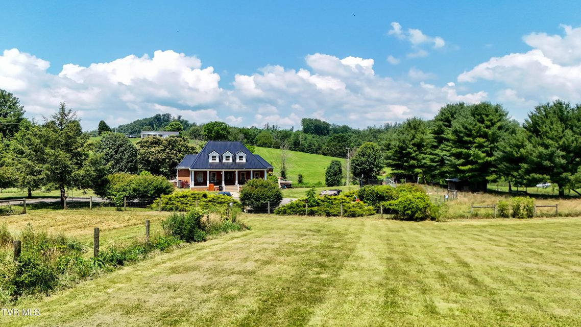 Photo #91: 22643 Twin Oaks Road