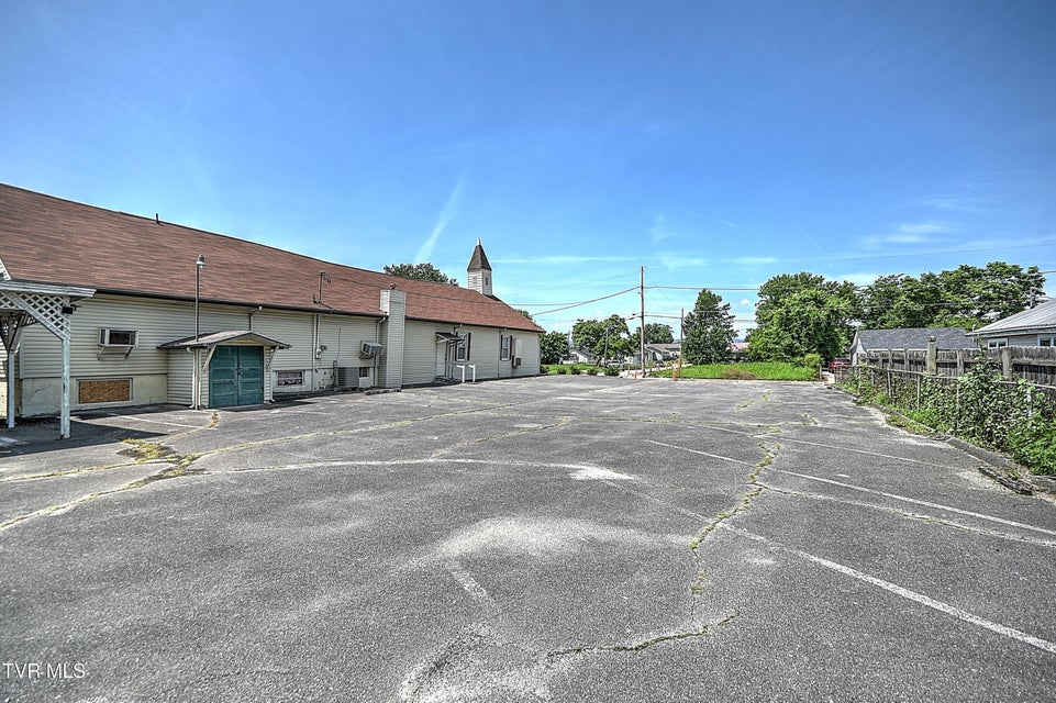 Photo #12: 2225 Ashwood Avenue