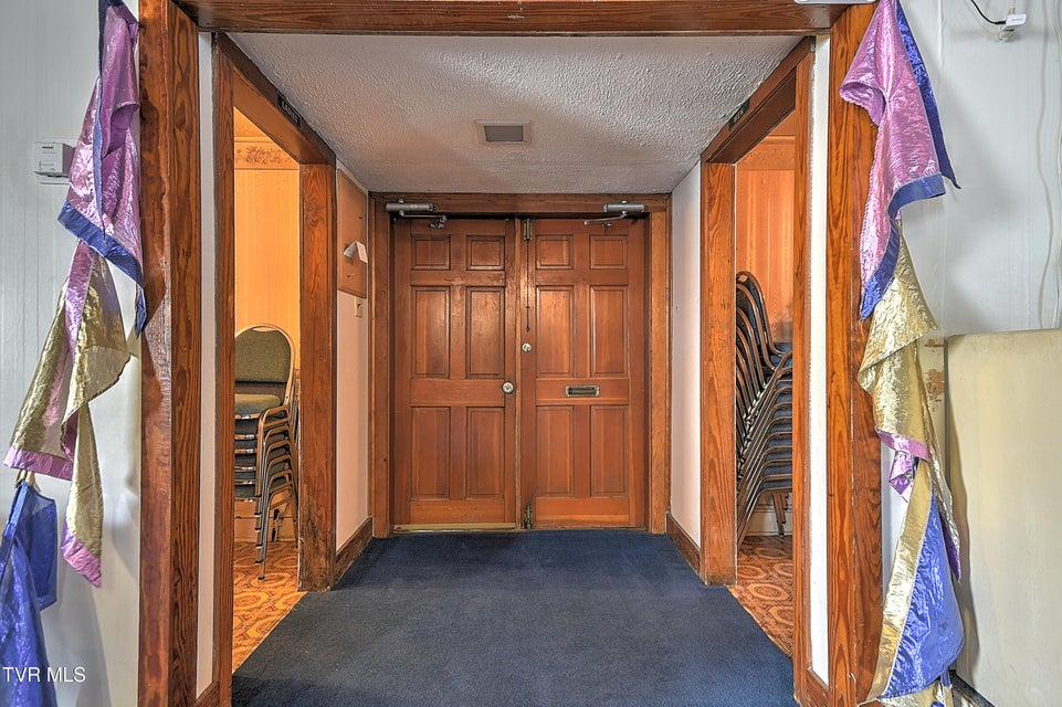 Photo #26: 2225 Ashwood Avenue