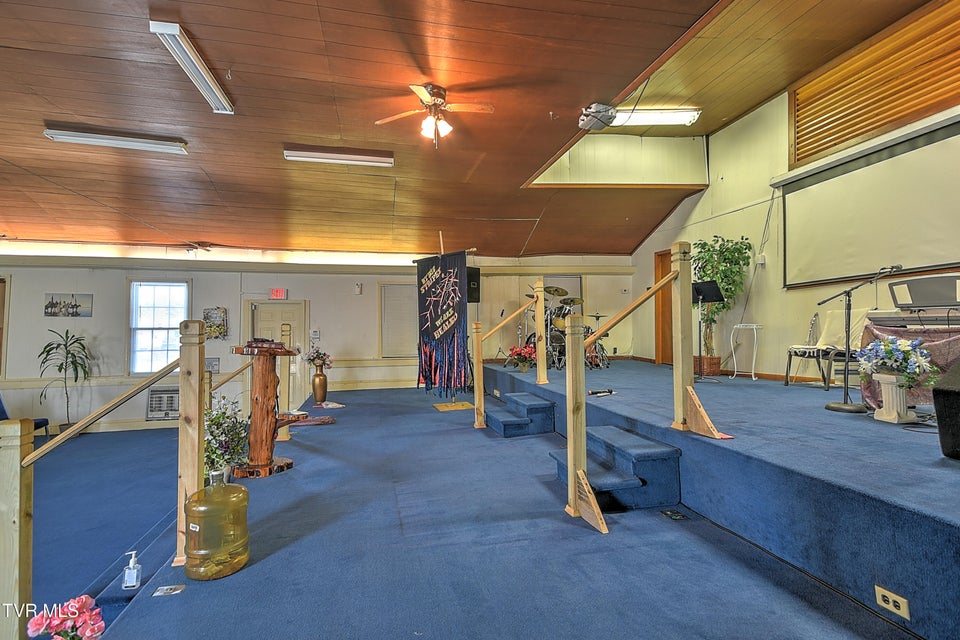 Photo #23: 2225 Ashwood Avenue