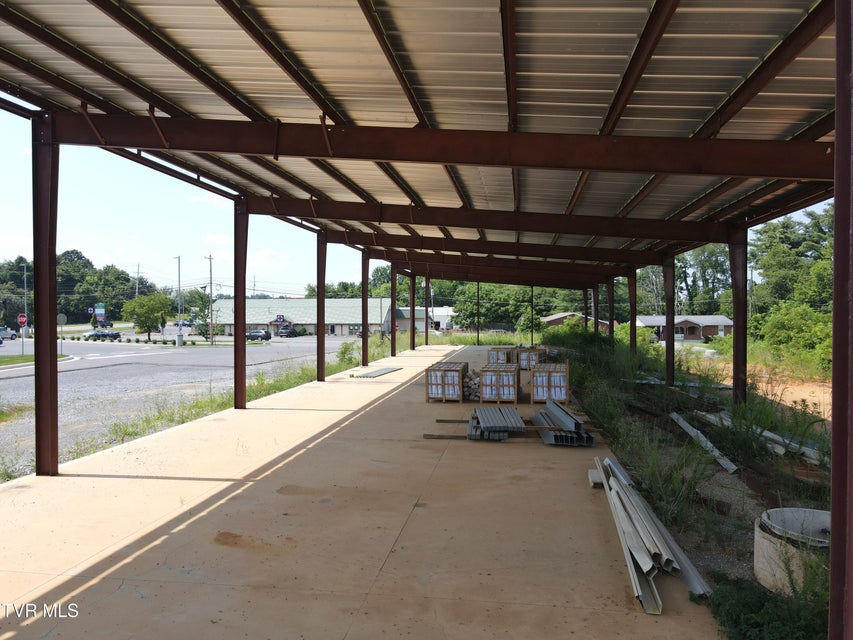 Photo #7: 110 Whitewood Blvd
