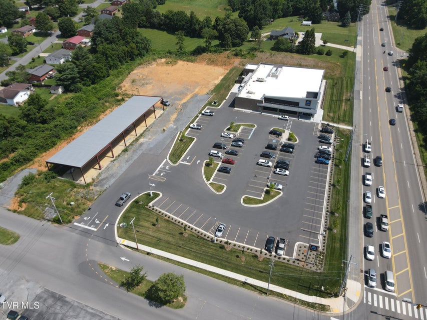 Photo #4: 110 Whitewood Blvd