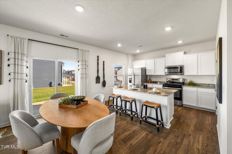 Photo #2: 991 Borage Drive