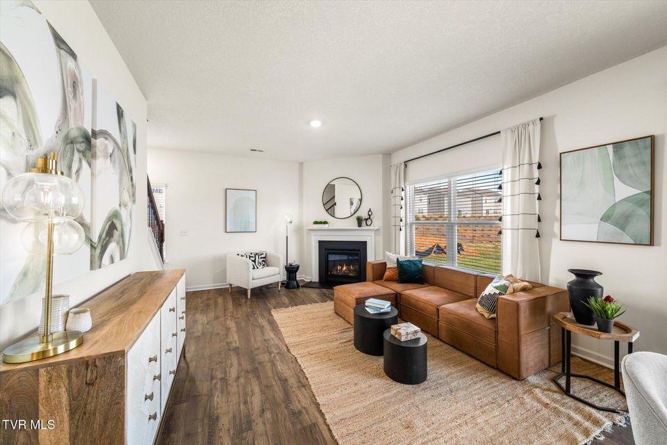 Photo #6: 991 Borage Drive