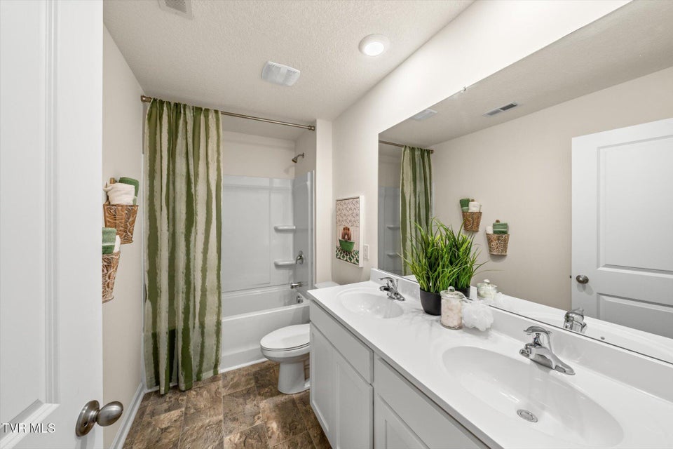 Photo #22: 991 Borage Drive