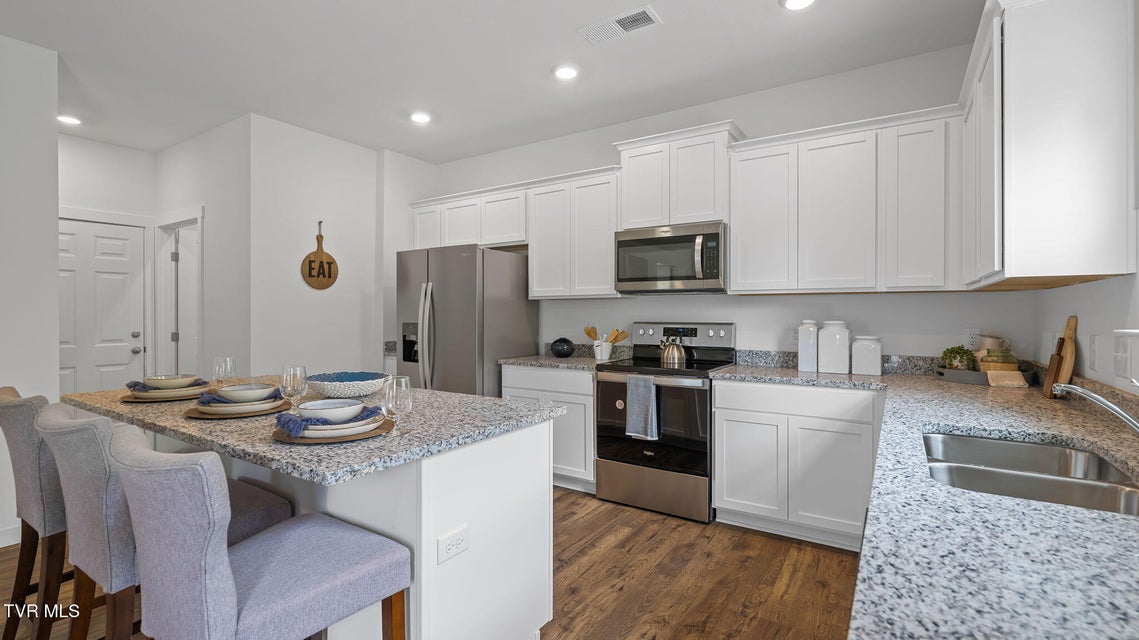 Photo #16: 995 Borage Drive