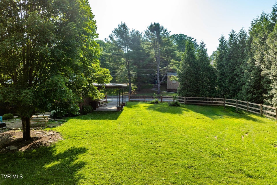 Photo #7: 461 Shady Avenue