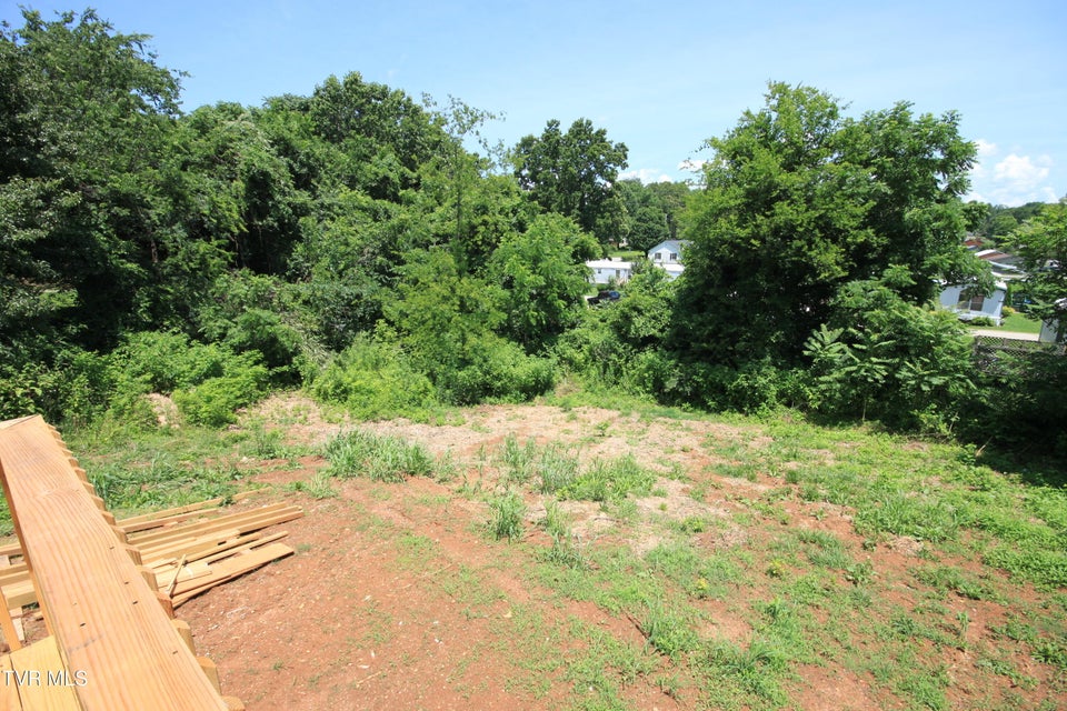 Photo #21: 1524 Brown Avenue