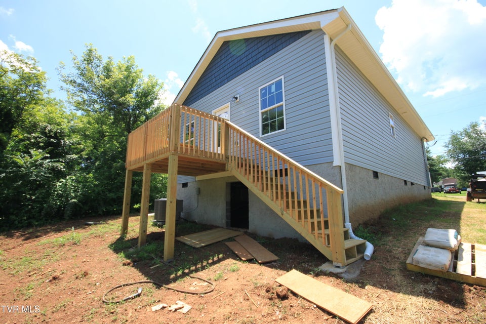Photo #22: 1524 Brown Avenue