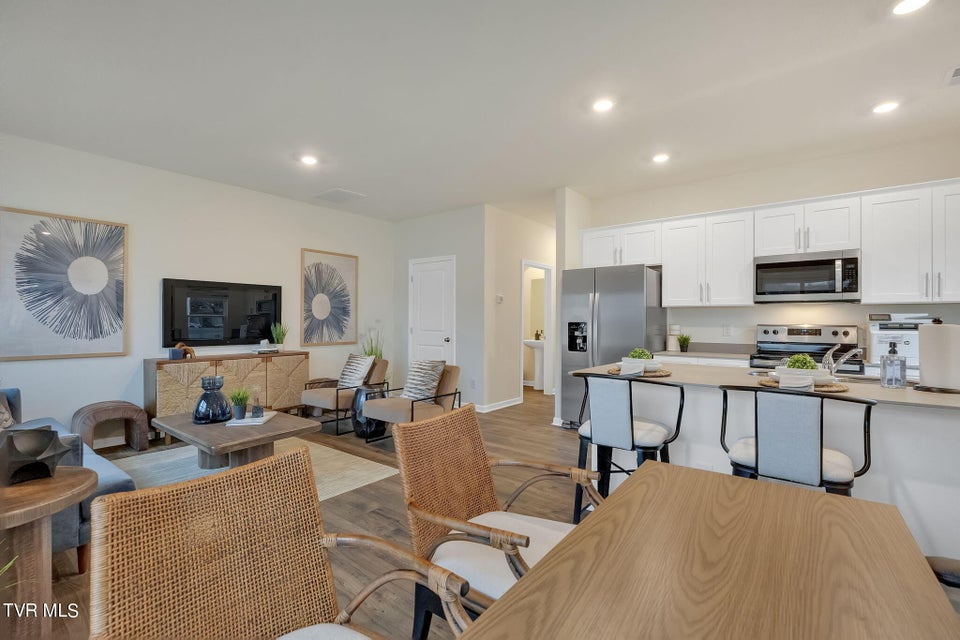 Photo #3: 1129 Wenna Way