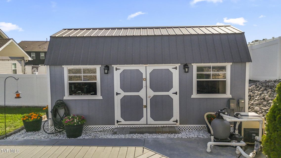 Photo #9: 354 Caroline Court
