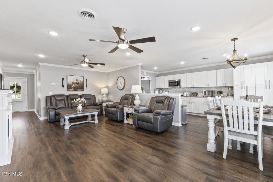 Photo #21: 354 Caroline Court