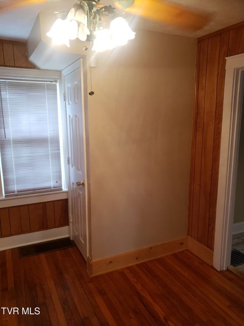 Photo #16: 129 Holcomb Street