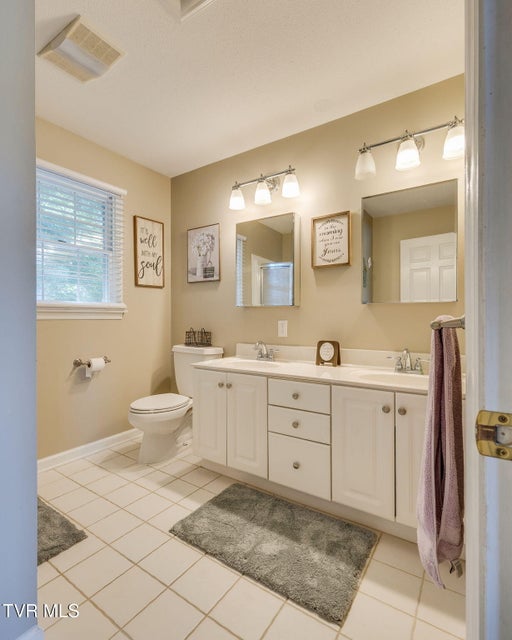 Photo #28: 5116 Waterford Drive