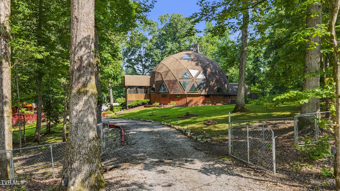Photo #8: 1537 Kimberly Drive