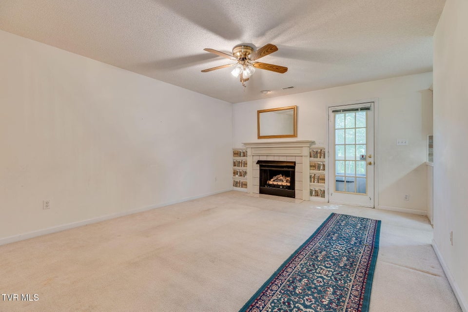 Photo #6: 811 Fain Avenue