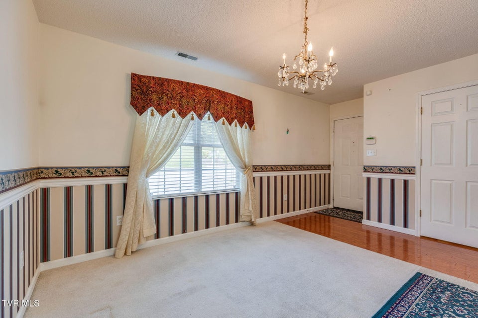 Photo #24: 811 Fain Avenue