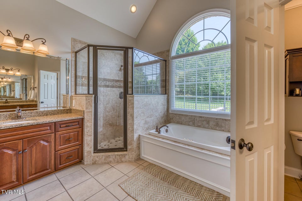 Photo #19: 3 Chestnut Ridge Court