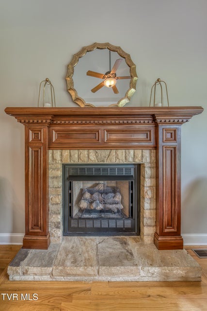 Photo #31: 3 Chestnut Ridge Court