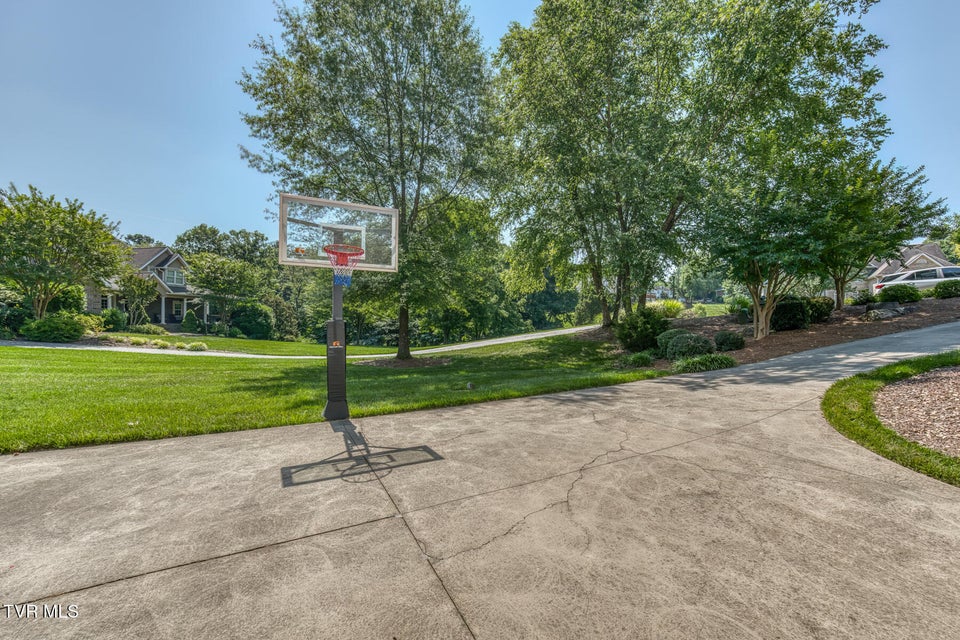 Photo #73: 3 Chestnut Ridge Court