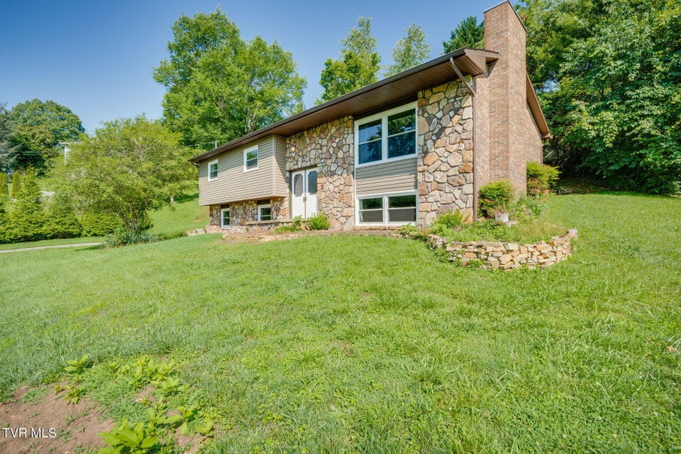Photo #3: 132 Lancaster Drive