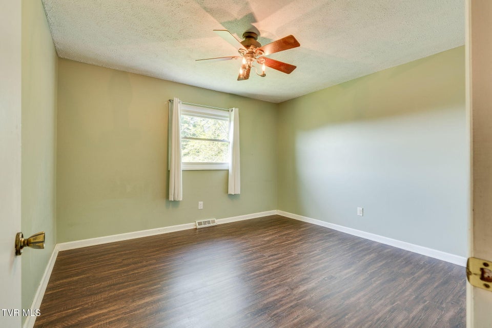 Photo #19: 132 Lancaster Drive
