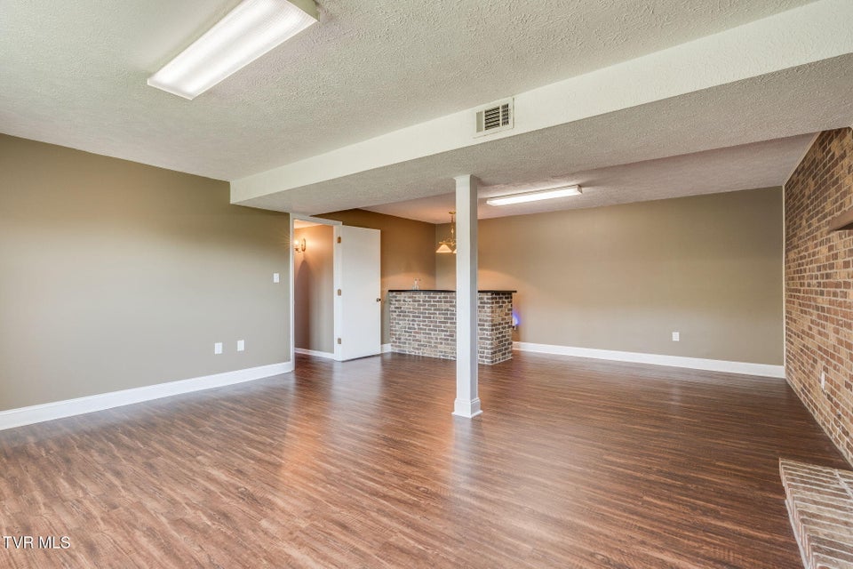 Photo #27: 132 Lancaster Drive