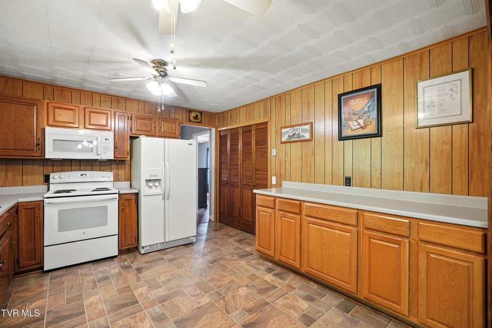 Photo #14: 1710 Shawnee Avenue