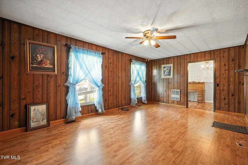 Photo #17: 1710 Shawnee Avenue