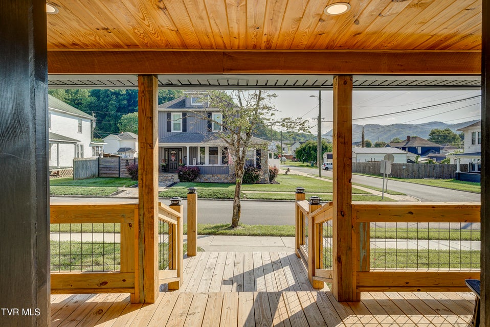 Photo #2: 403 Catawba Street