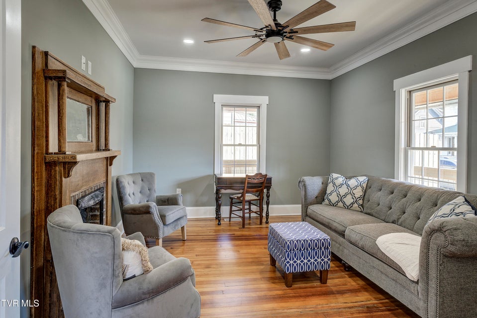 Photo #10: 403 Catawba Street
